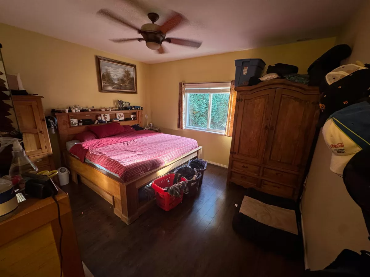 Kitchen Photo of 6693 Canada Way, Burnaby, BC