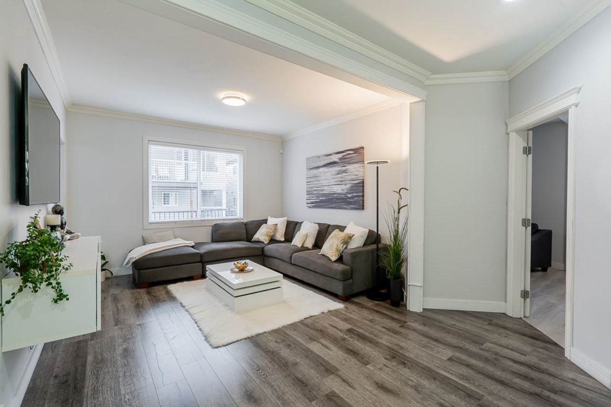 Dining Area Photo of 6255 138 Street, Surrey, BC