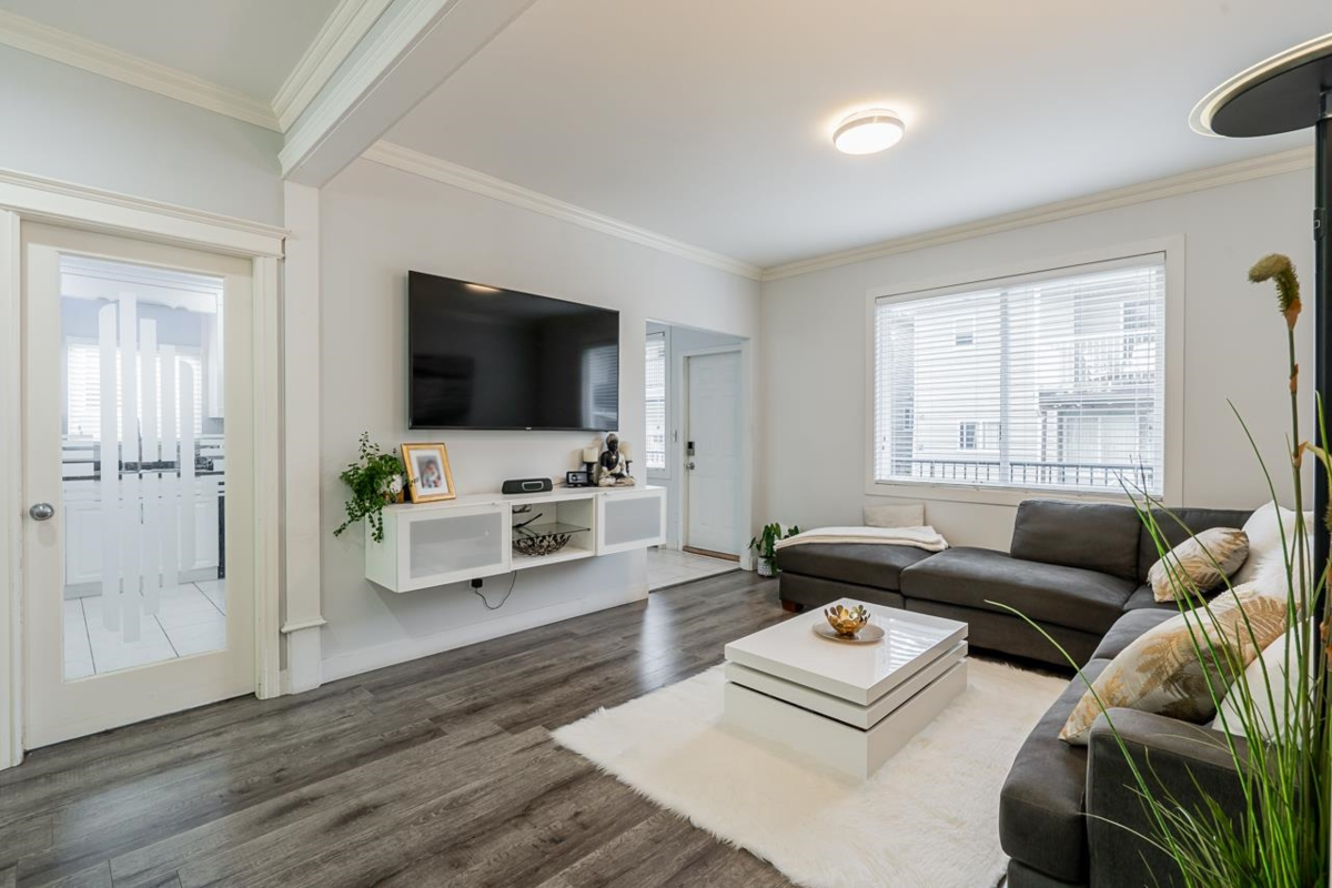 Kitchen Photo of 6255 138 Street, Surrey, BC