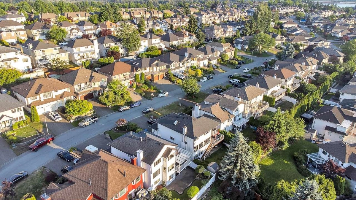 Bedroom 3 Photo of 2658 Klassen Court, Port Coquitlam, BC
