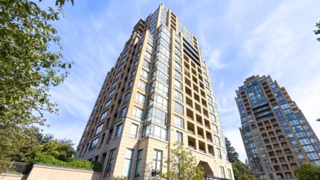 308 7368 Sandborne Avenue, Burnaby, BC, Burnaby — Apartment/Condo for sale