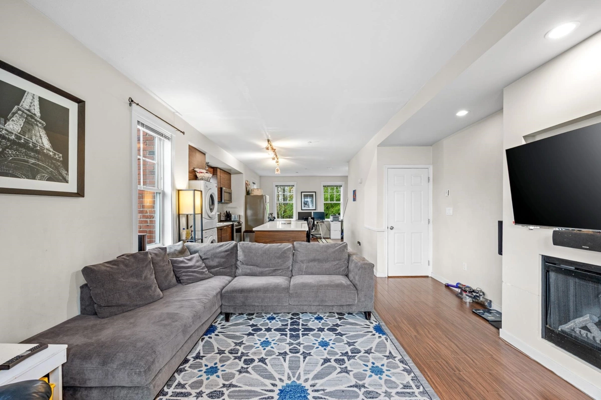 Bedroom 3 Photo of 5 2495 Davies Avenue, Port Coquitlam, BC