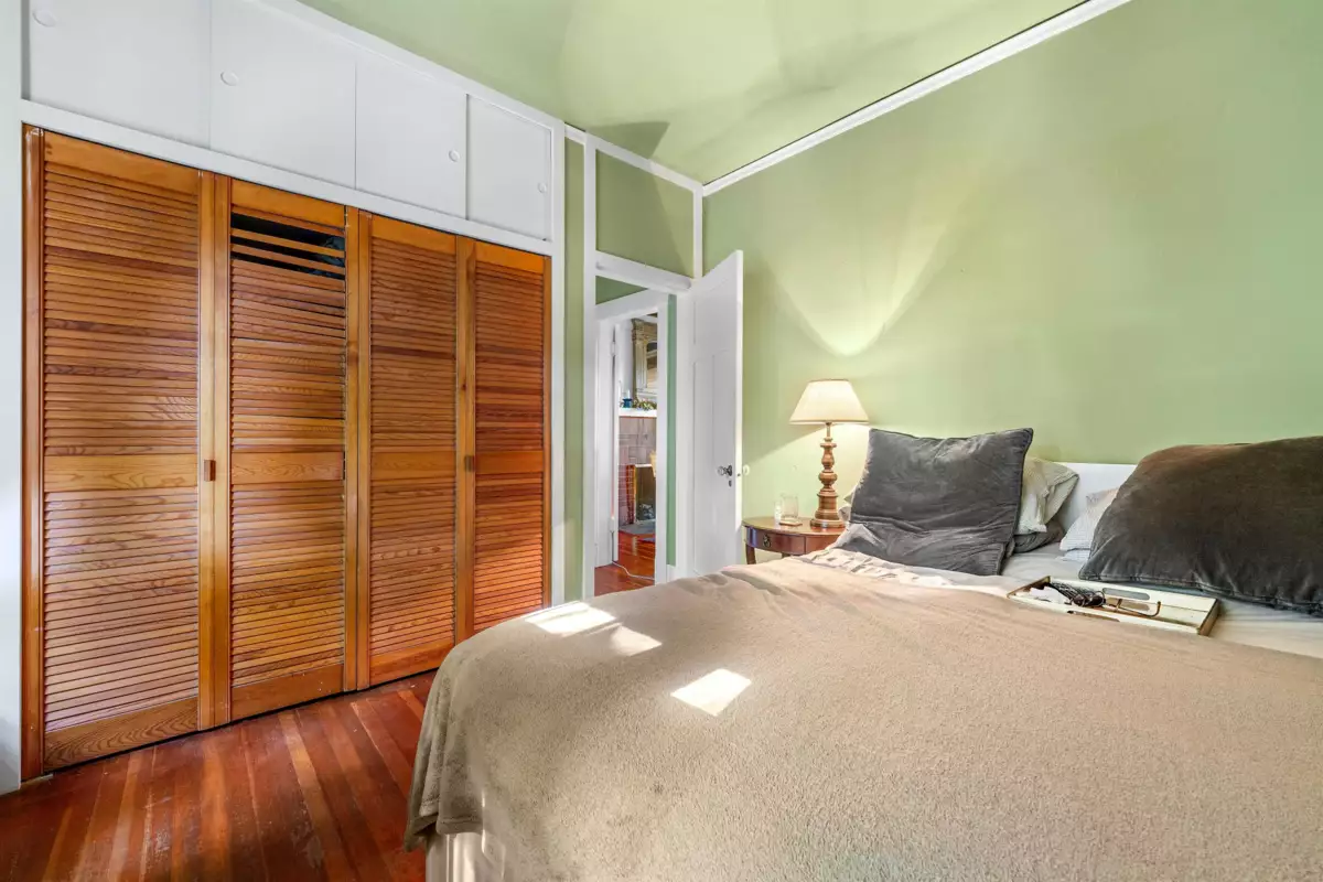 Guest Bathroom Photo of 4523 W 1st Avenue, Vancouver, BC