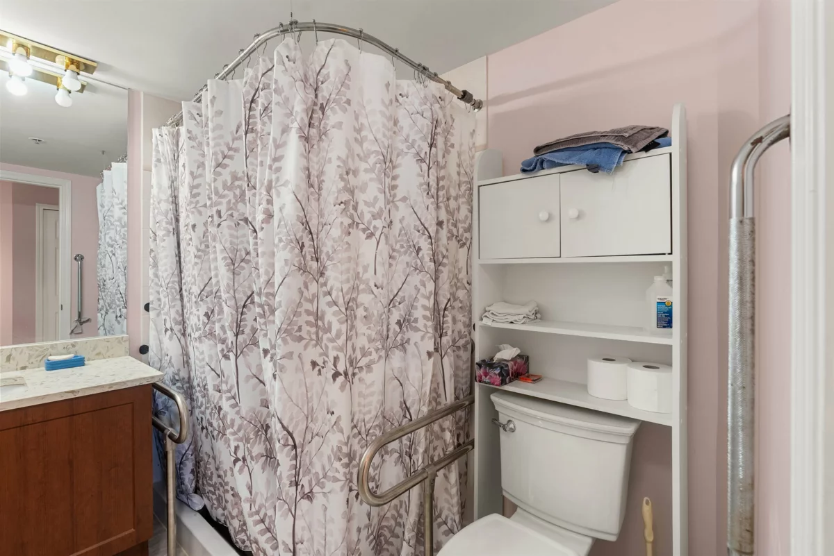 Laundry Room Photo of 501 728 Farrow Street, Coquitlam, BC