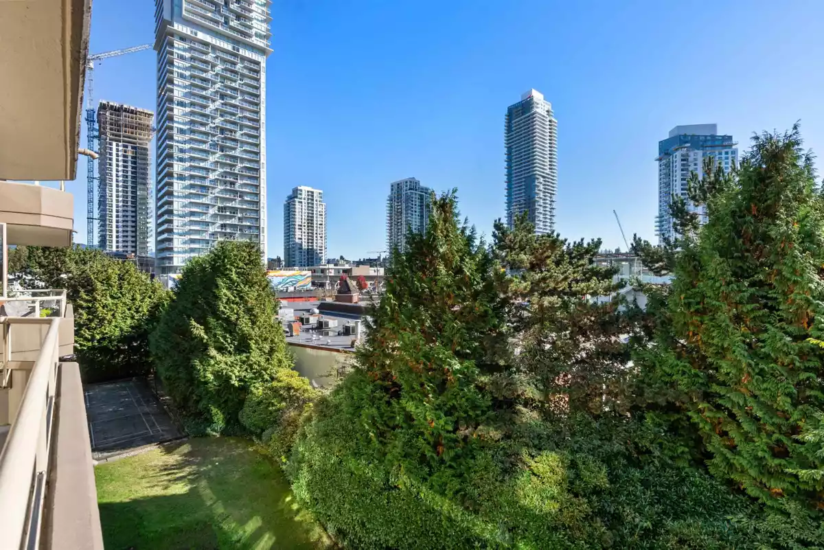 Outdoor Deck Photo of 501 728 Farrow Street, Coquitlam, BC