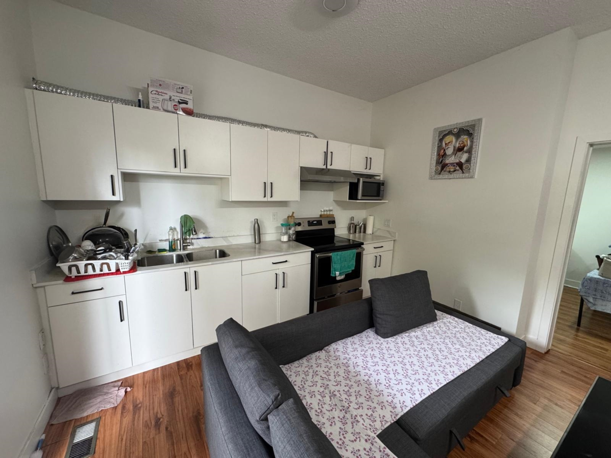 Powder Room Photo of 9135 146 Street, Surrey, BC