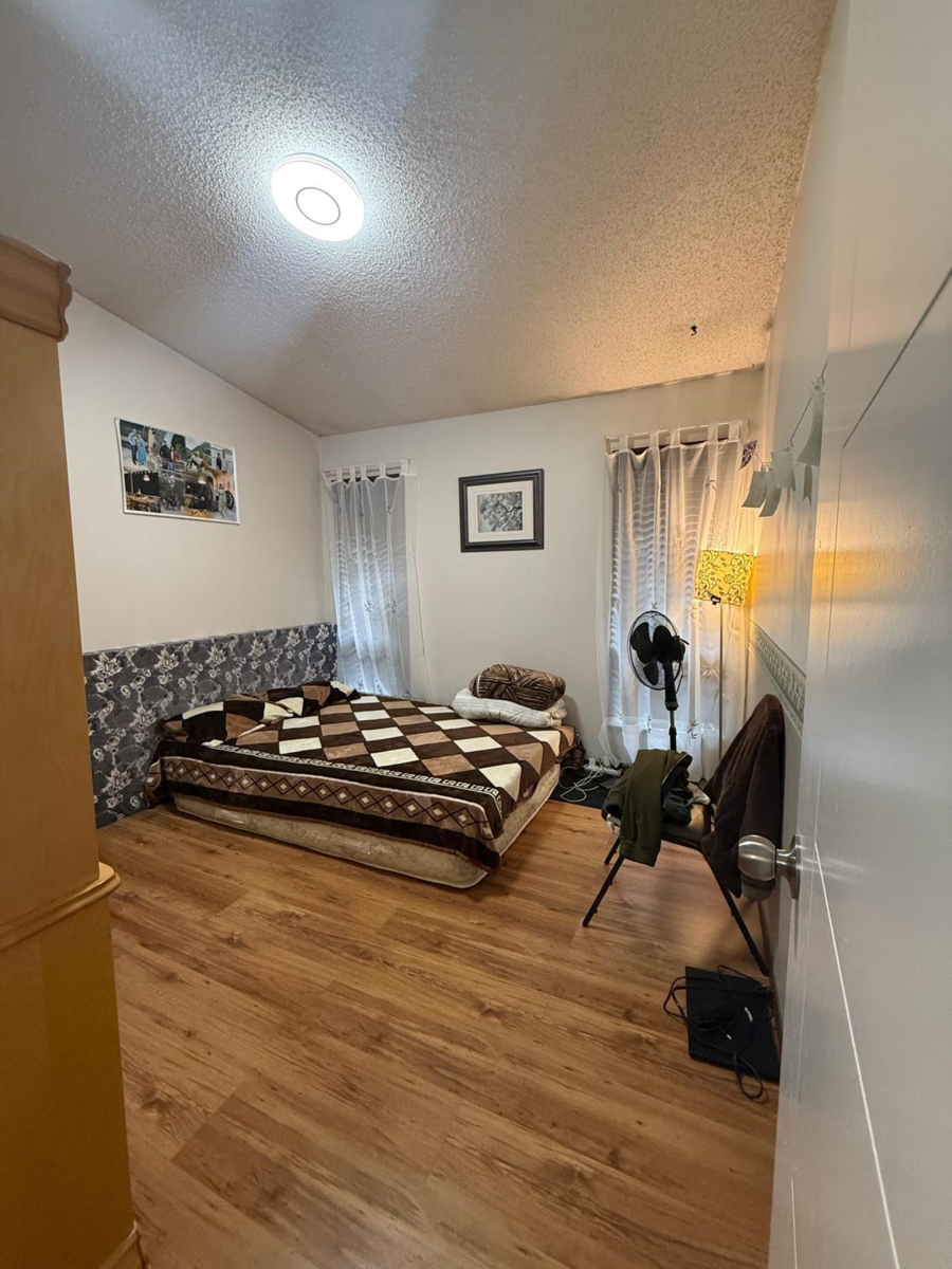 Primary Bathroom Photo of 9135 146 Street, Surrey, BC