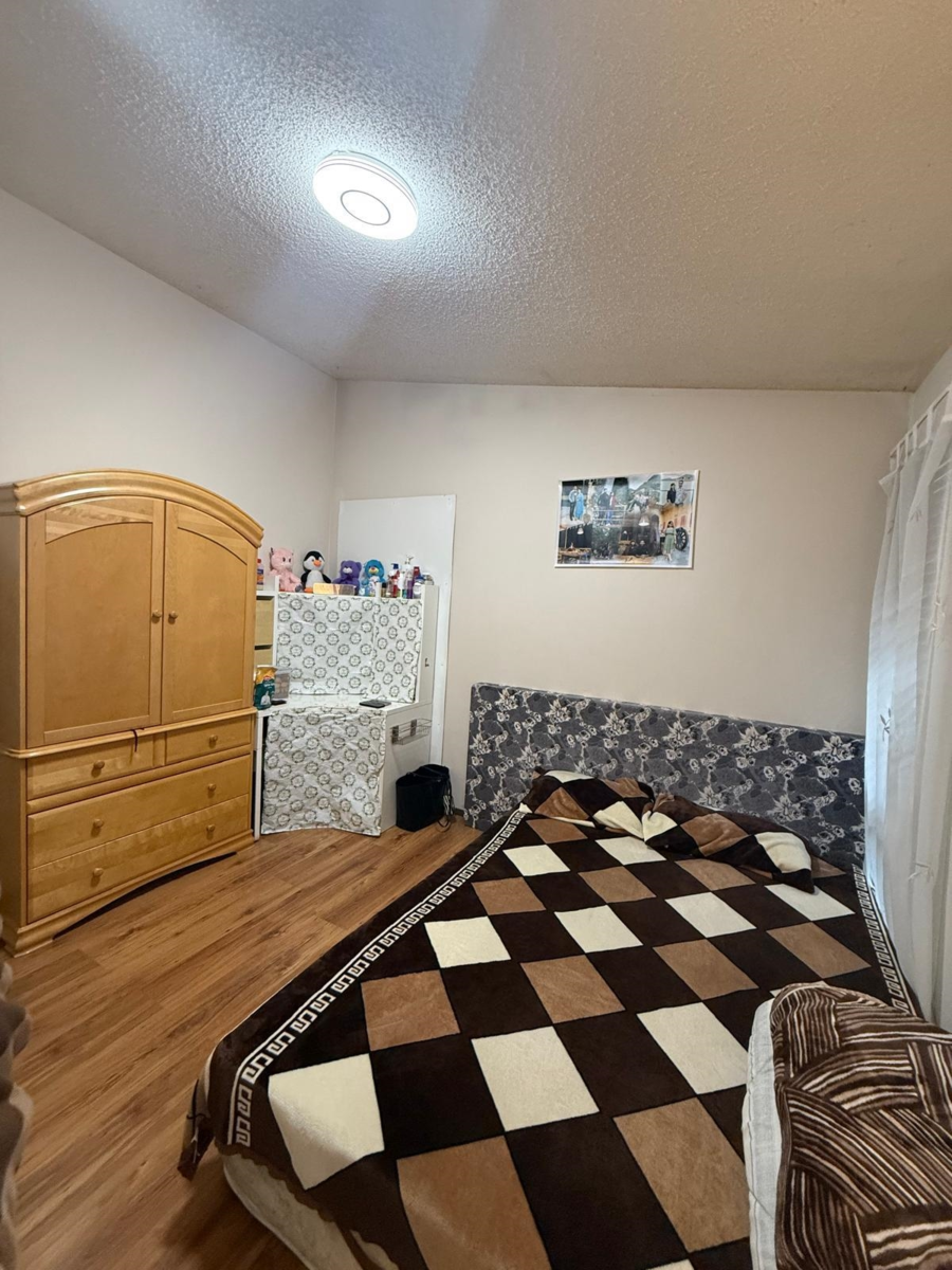 Primary Bedroom Photo of 9135 146 Street, Surrey, BC