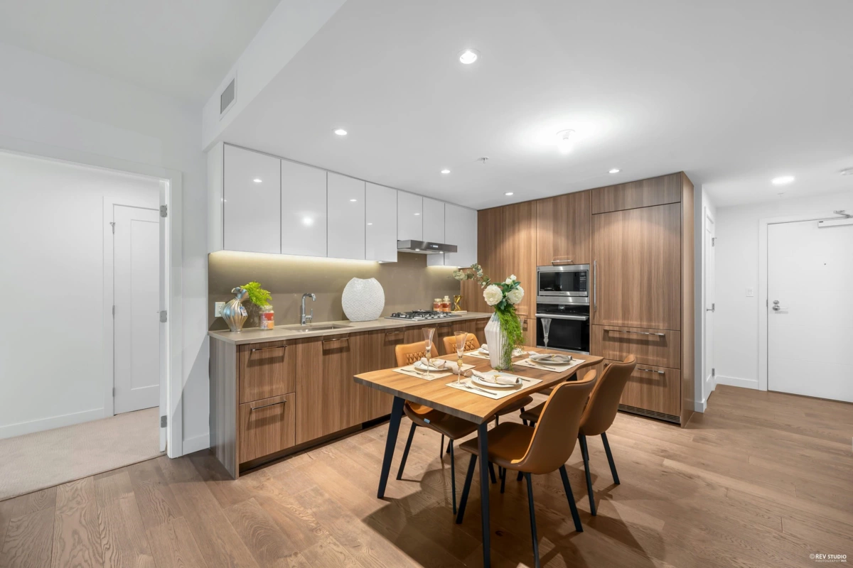 Family Room Photo of 605 8160 Mcmyn Way, Richmond, BC