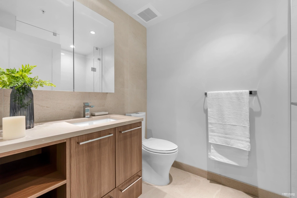 Loft / Bonus Room Photo of 605 8160 Mcmyn Way, Richmond, BC