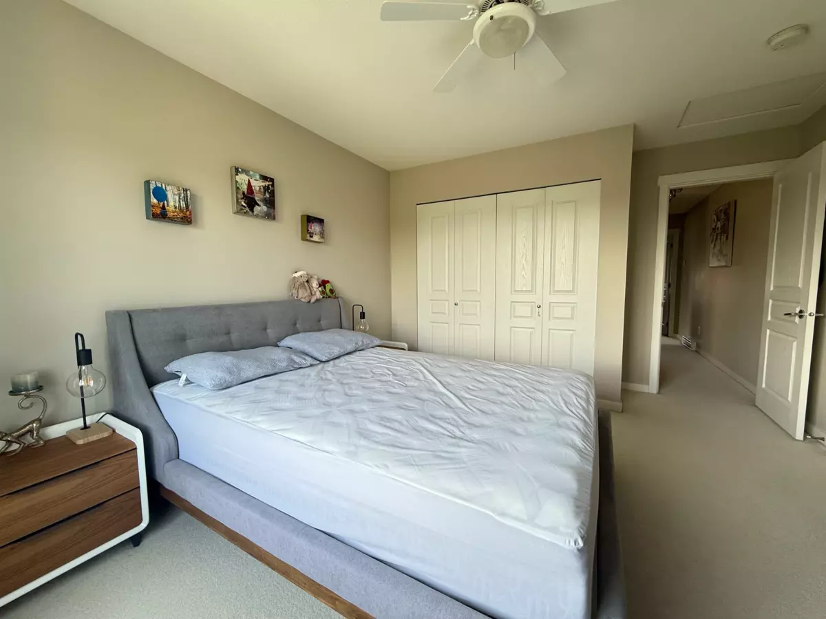 Bedroom 3 Photo of 72 9566 Tomicki Avenue, Richmond, BC