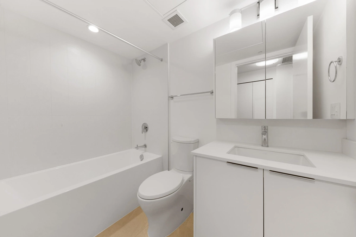 Kitchen Island Photo of 2106 10333 133 Street, Surrey, BC