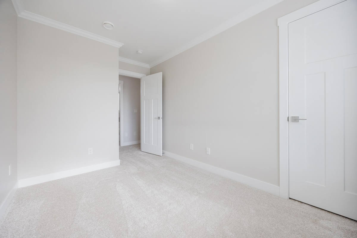 Basement Recreation Room Photo of 1 19299 64 Avenue, Surrey, BC