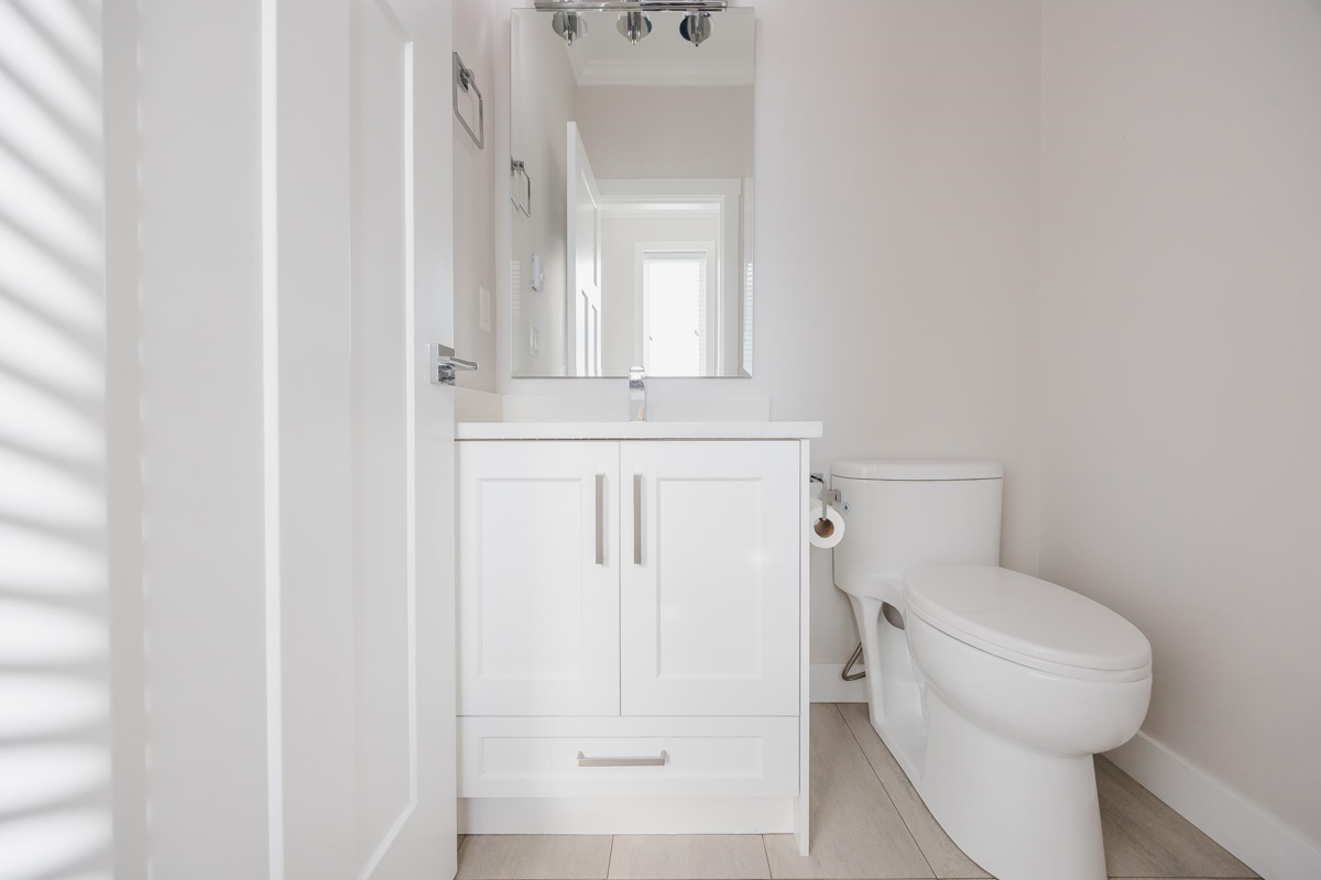 Bedroom 2 Photo of 1 19299 64 Avenue, Surrey, BC