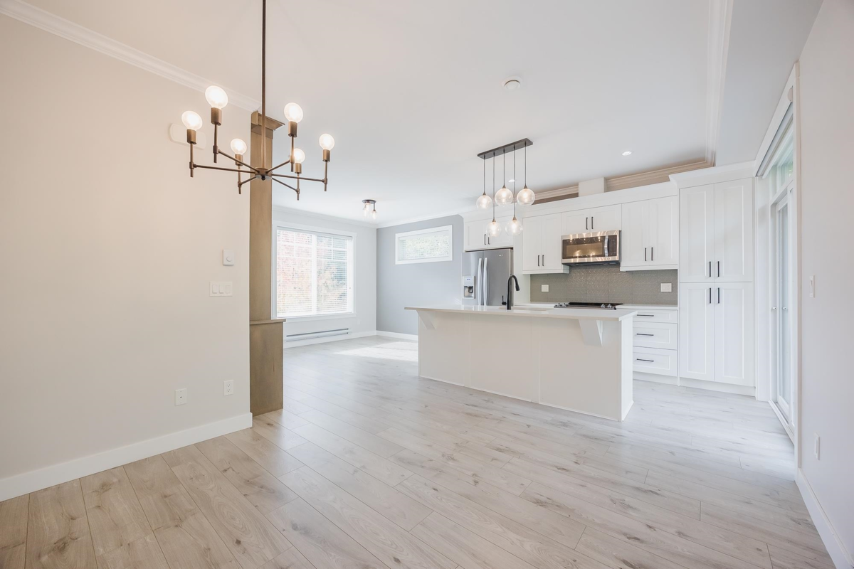 Breakfast Nook Photo of 1 19299 64 Avenue, Surrey, BC