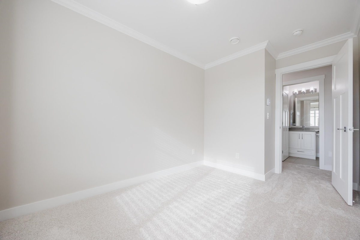 Loft / Bonus Room Photo of 1 19299 64 Avenue, Surrey, BC