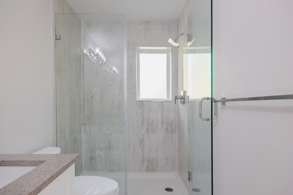 Powder Room Photo of 1 19299 64 Avenue, Surrey, BC