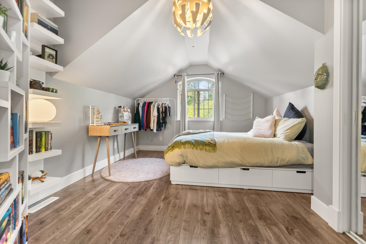 Basement Recreation Room Photo of 9773 208 Street, Langley, BC