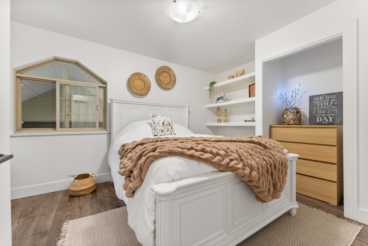 Laundry Room Photo of 9773 208 Street, Langley, BC