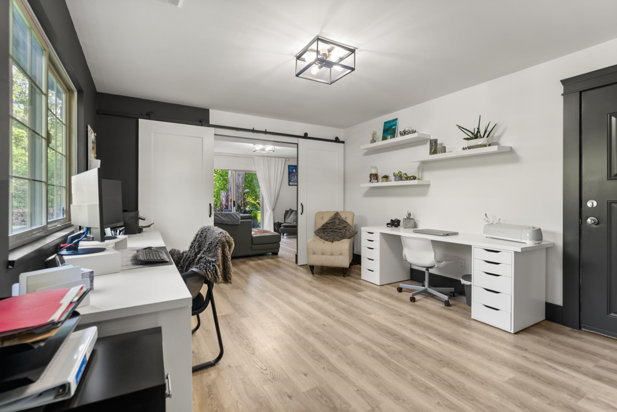 Staircase Photo of 9773 208 Street, Langley, BC