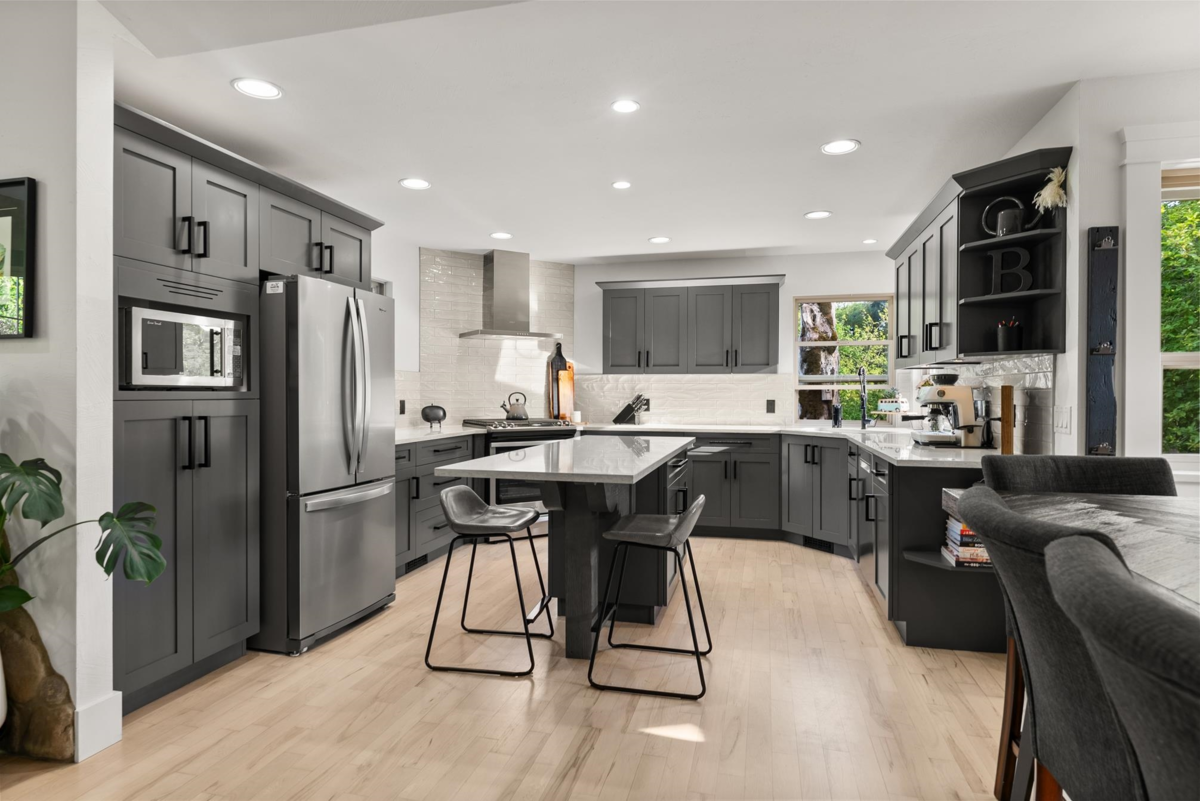 Walk-In Closet Photo of 9773 208 Street, Langley, BC