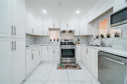 Dining Area Photo of 3174 Royal Court, Abbotsford, BC