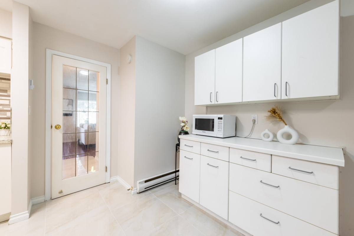 Bedroom 2 Photo of 4 7171 Blundell Road, Richmond, BC