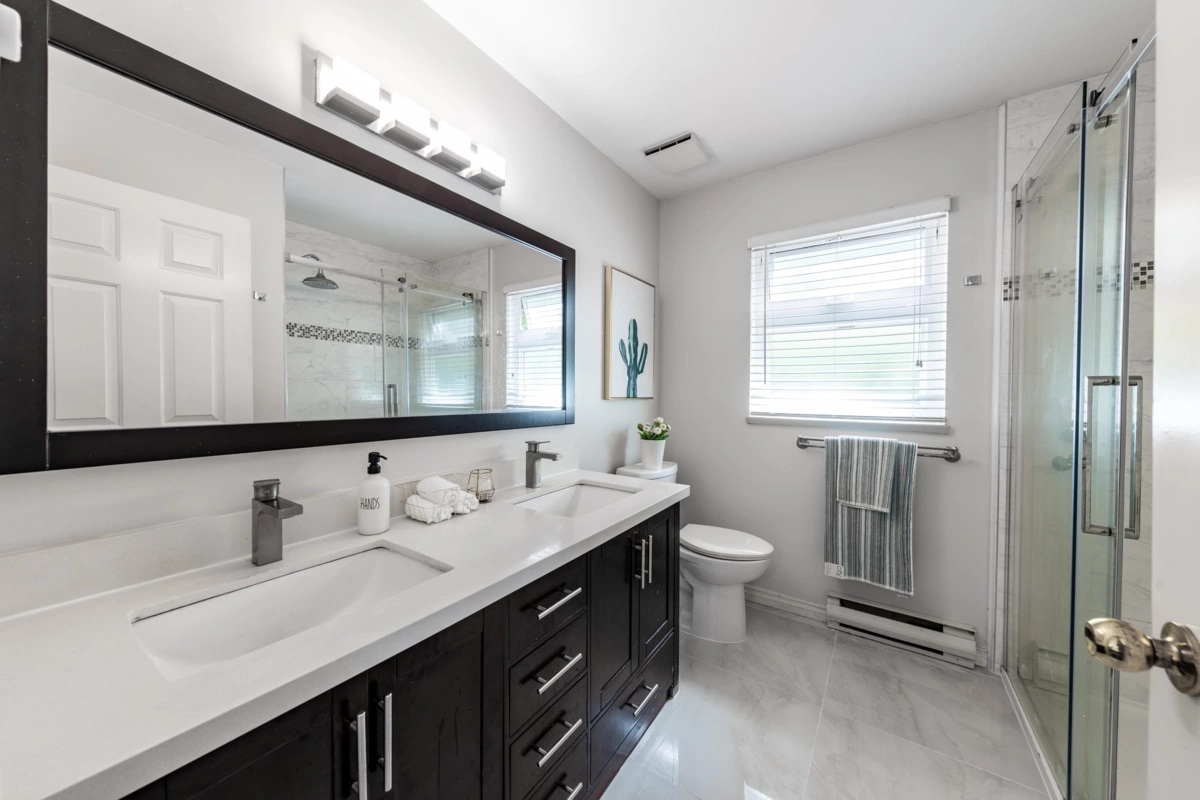 Laundry Room Photo of 4 7171 Blundell Road, Richmond, BC