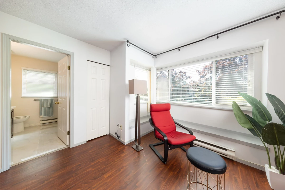 Loft / Bonus Room Photo of 4 7171 Blundell Road, Richmond, BC