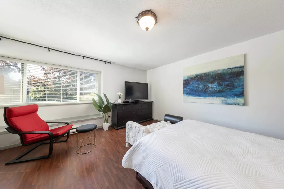 Office / Den Photo of 4 7171 Blundell Road, Richmond, BC