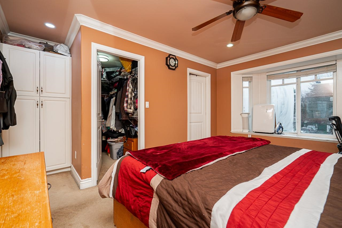 Basement Recreation Room Photo of 528 Sixteen Street, New Westminster, BC