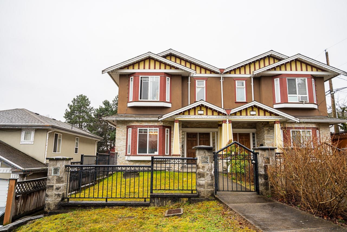 Exterior Rear Photo of 528 Sixteen Street, New Westminster, BC