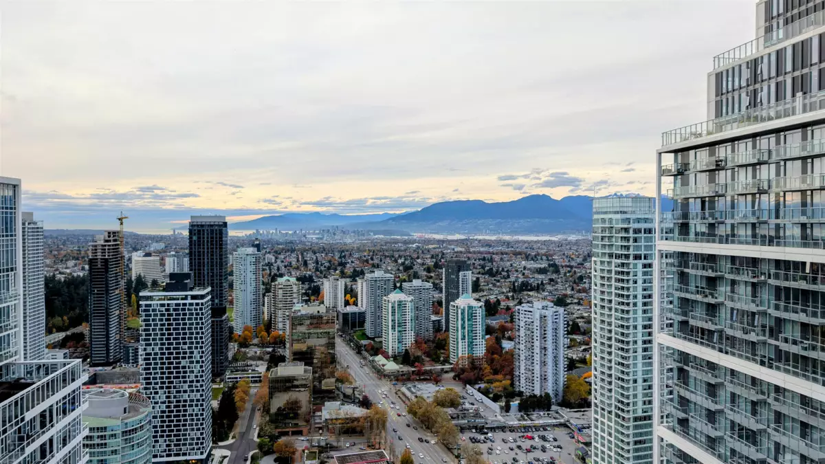 Laundry Room Photo of 5008 4670 Assembly Way, Burnaby, BC