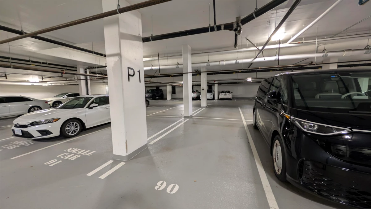 Mudroom Photo of 5008 4670 Assembly Way, Burnaby, BC