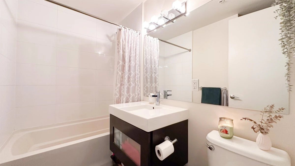 Bedroom 4 Photo of 301 3333 Main Street, Vancouver, BC