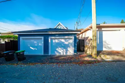 Garden / Landscaping Photo of 5350 Lanark Street, Vancouver, BC