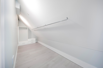Mudroom Photo of 5350 Lanark Street, Vancouver, BC