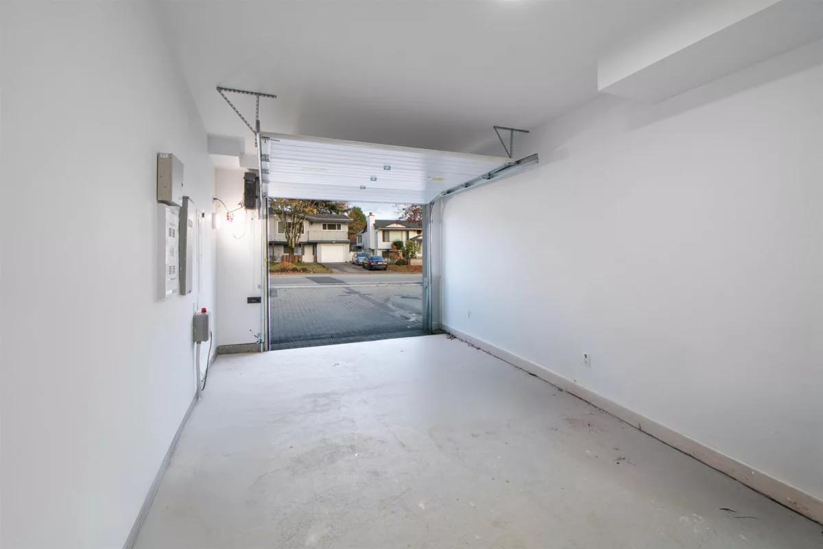 Family Room Photo of 7801 116 Street Street, Delta, BC