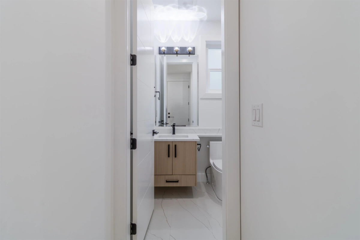 Garage Interior Photo of 7801 116 Street Street, Delta, BC