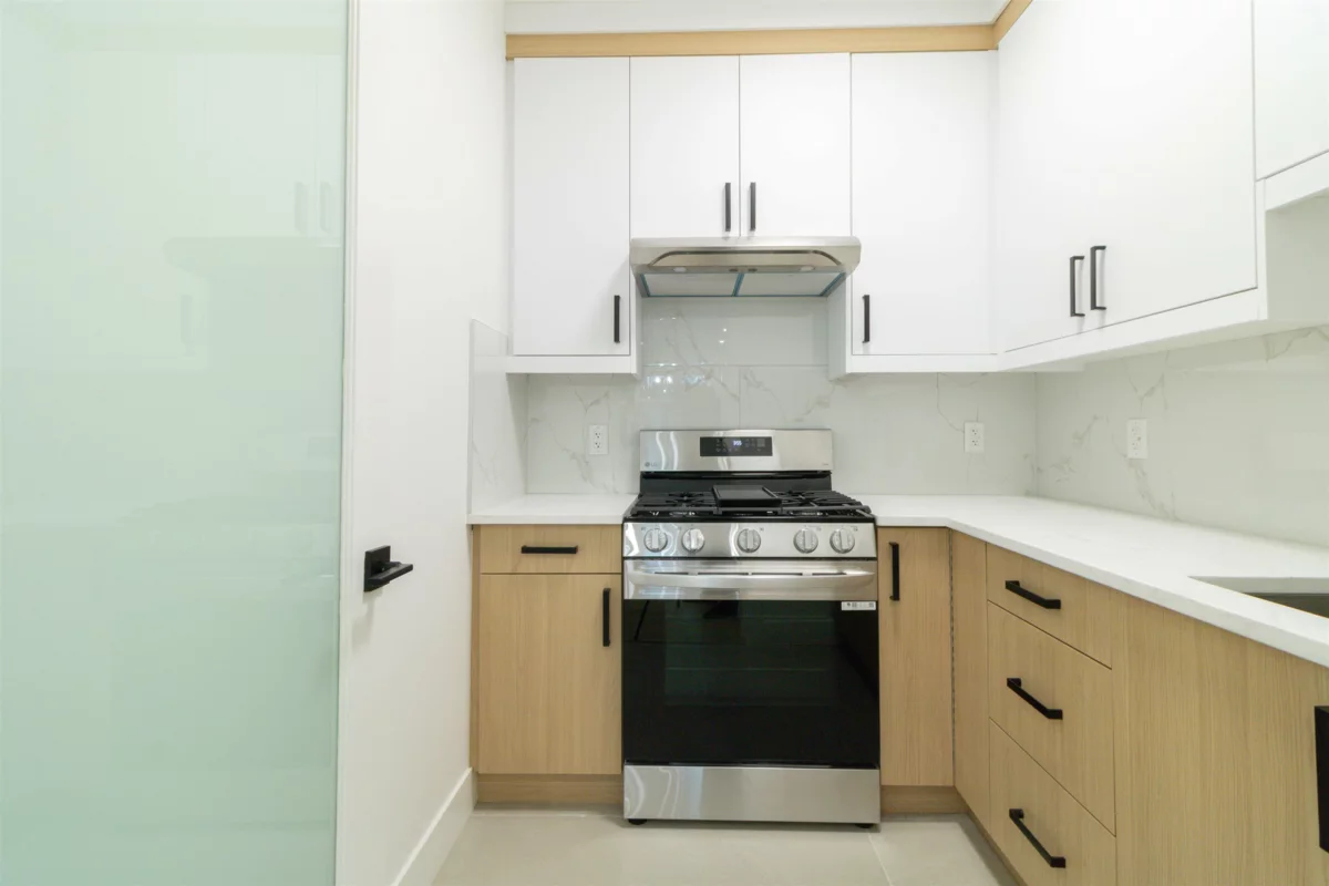 Guest Bathroom Photo of 7801 116 Street Street, Delta, BC