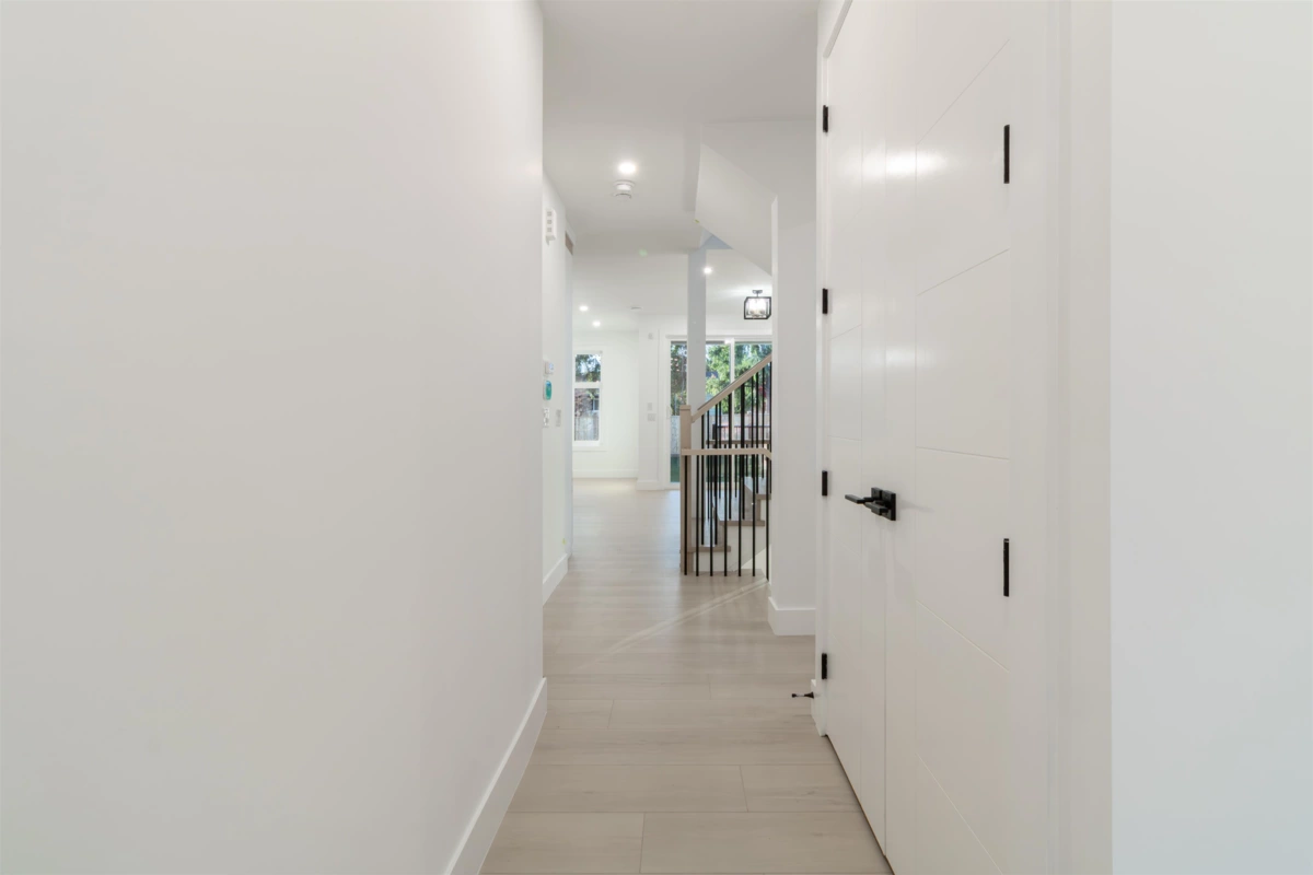 Staircase Photo of 7801 116 Street Street, Delta, BC