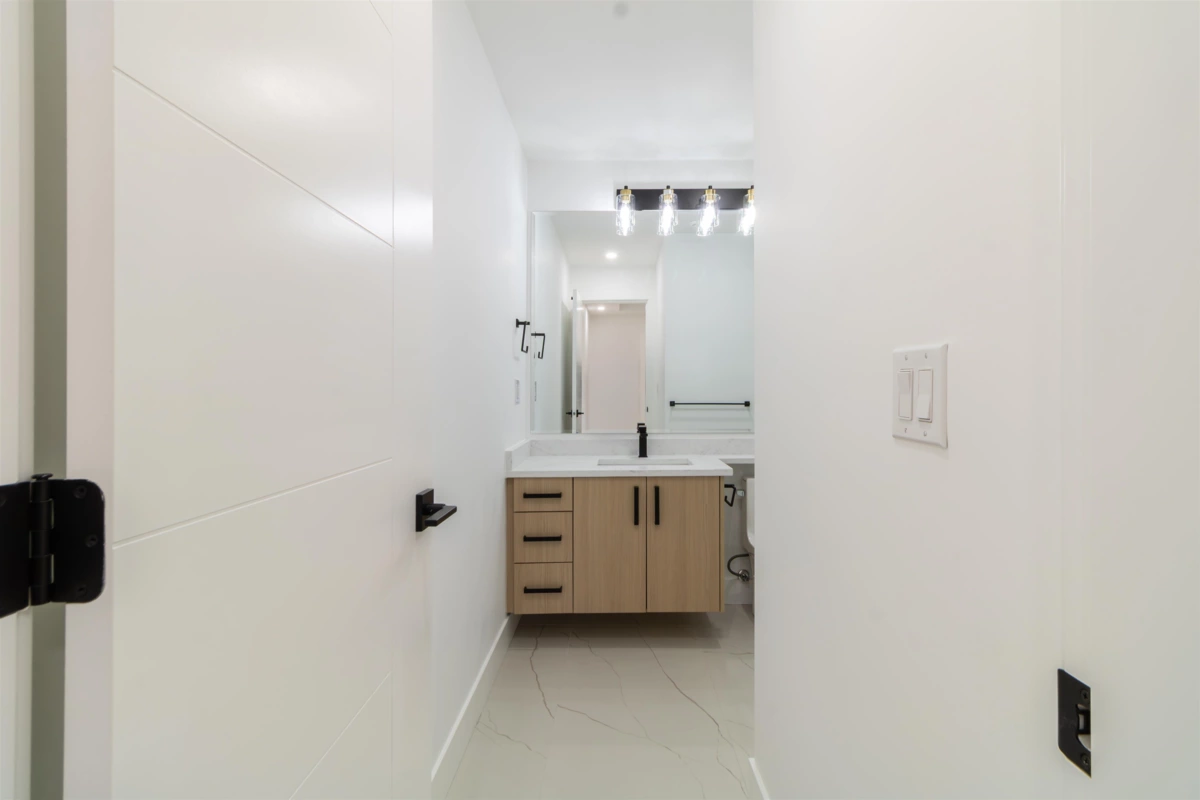 Swimming Pool Photo of 7801 116 Street Street, Delta, BC