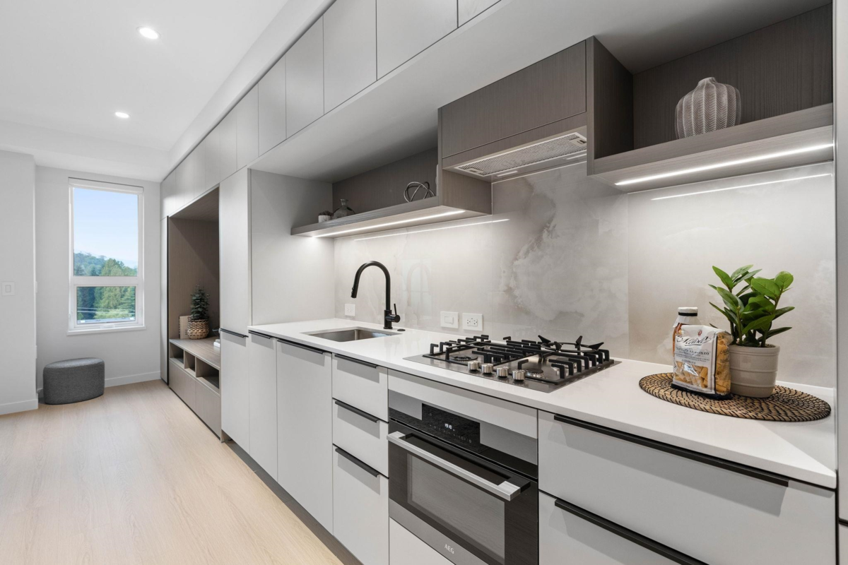 Kitchen Photo of 509 2015 St. Johns Street, Port Moody, BC