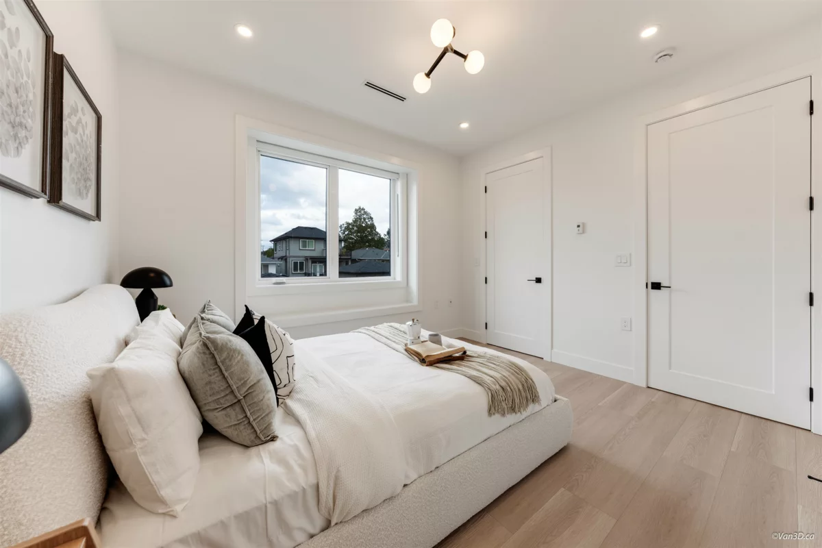 Basement Recreation Room Photo of 2 3121 E 46th Avenue, Vancouver, BC