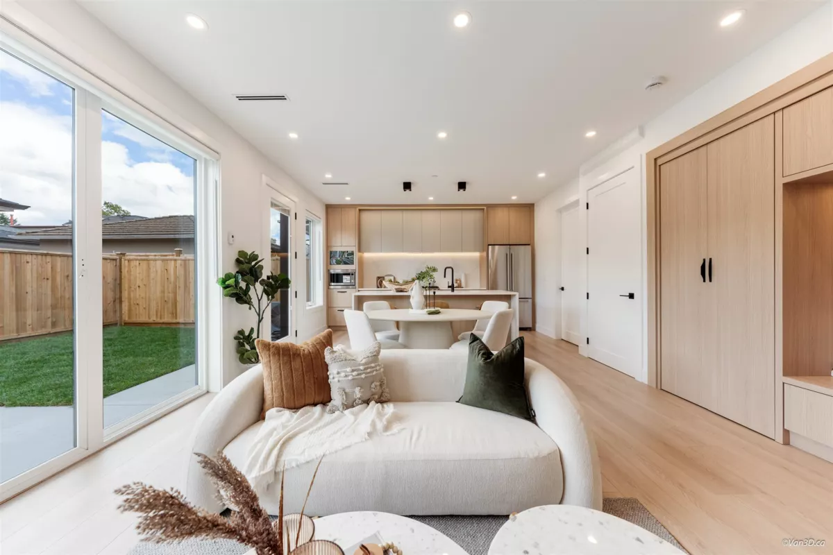 Bedroom 2 Photo of 2 3121 E 46th Avenue, Vancouver, BC