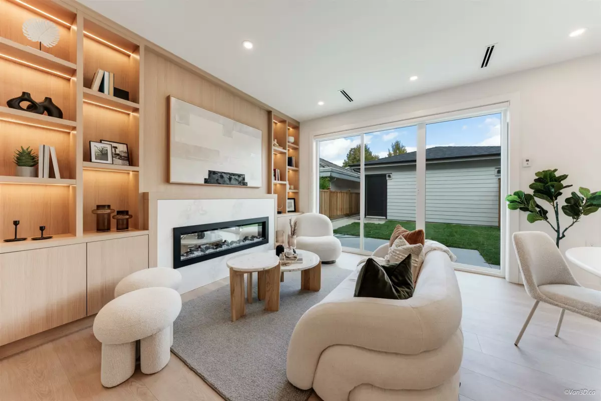 Exterior Front Photo of 2 3121 E 46th Avenue, Vancouver, BC