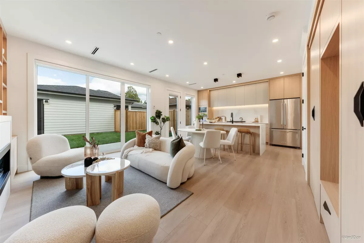 Exterior Rear Photo of 2 3121 E 46th Avenue, Vancouver, BC