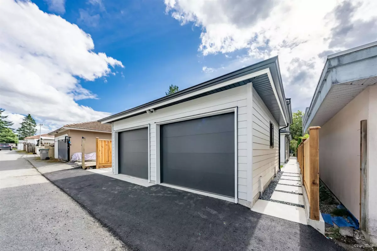 Outdoor Deck Photo of 2 3121 E 46th Avenue, Vancouver, BC