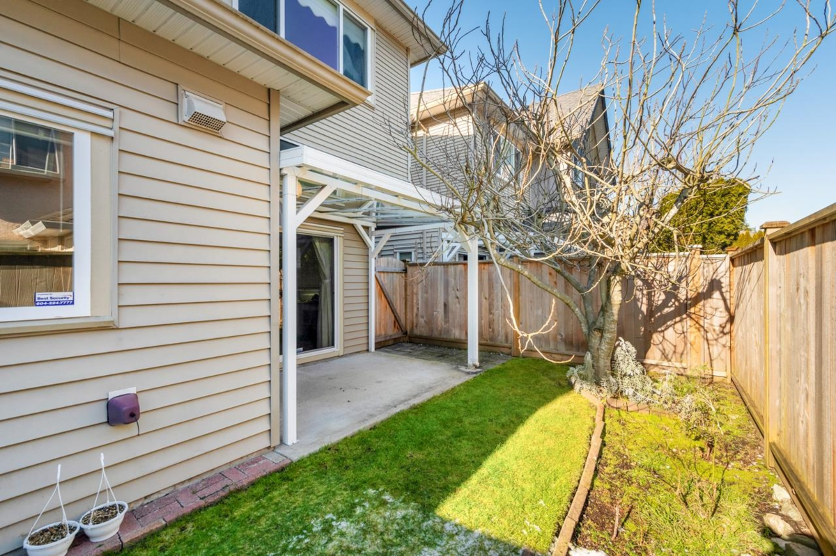 Basement Recreation Room Photo of 2 8271 Francis Road, Richmond, BC