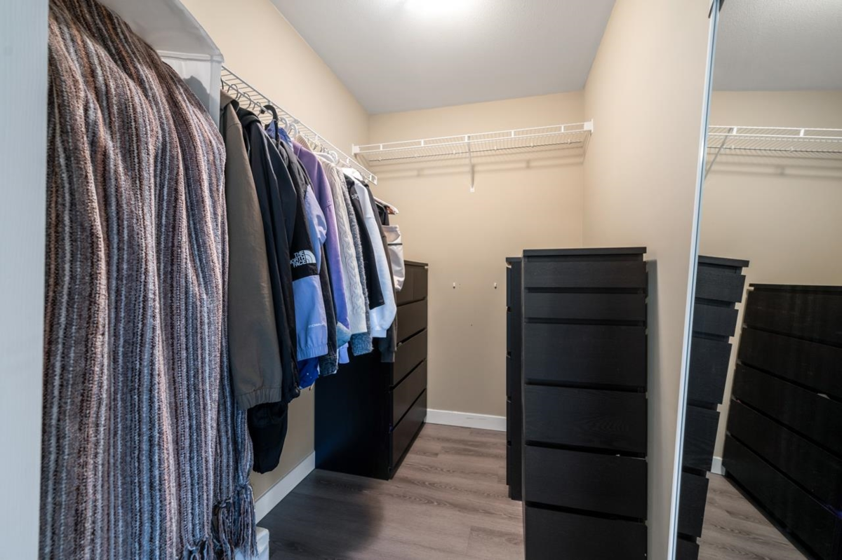 Walk-In Closet Photo of 2 8271 Francis Road, Richmond, BC
